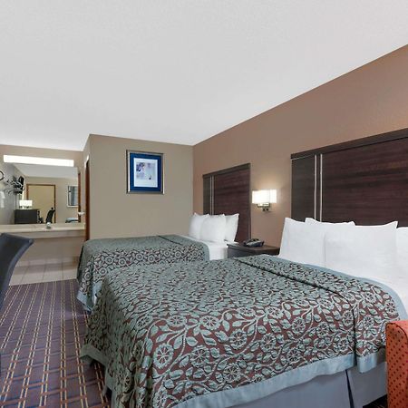 Days Inn By Wyndham Maumee/Toledo Екстериор снимка