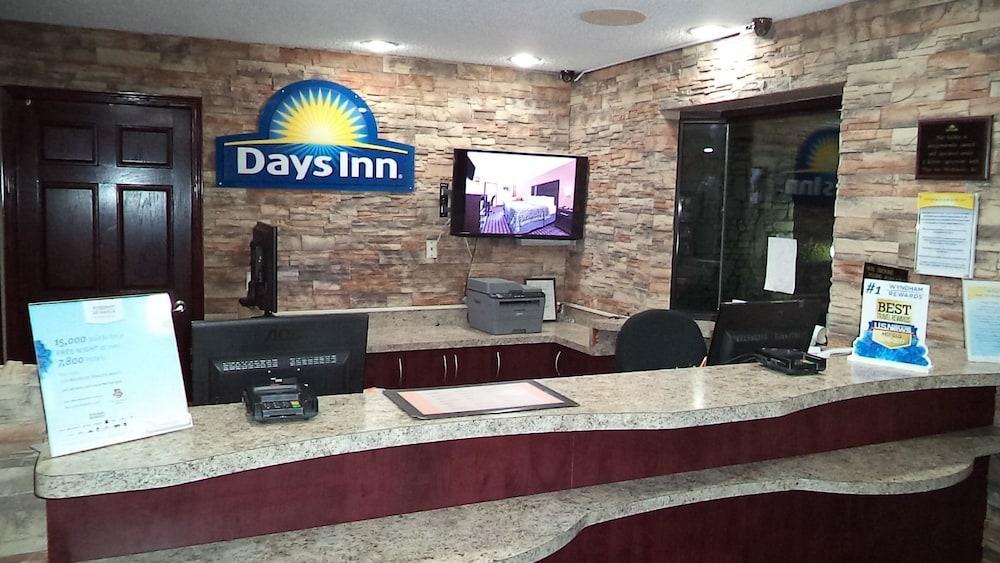 Days Inn By Wyndham Maumee/Toledo Екстериор снимка