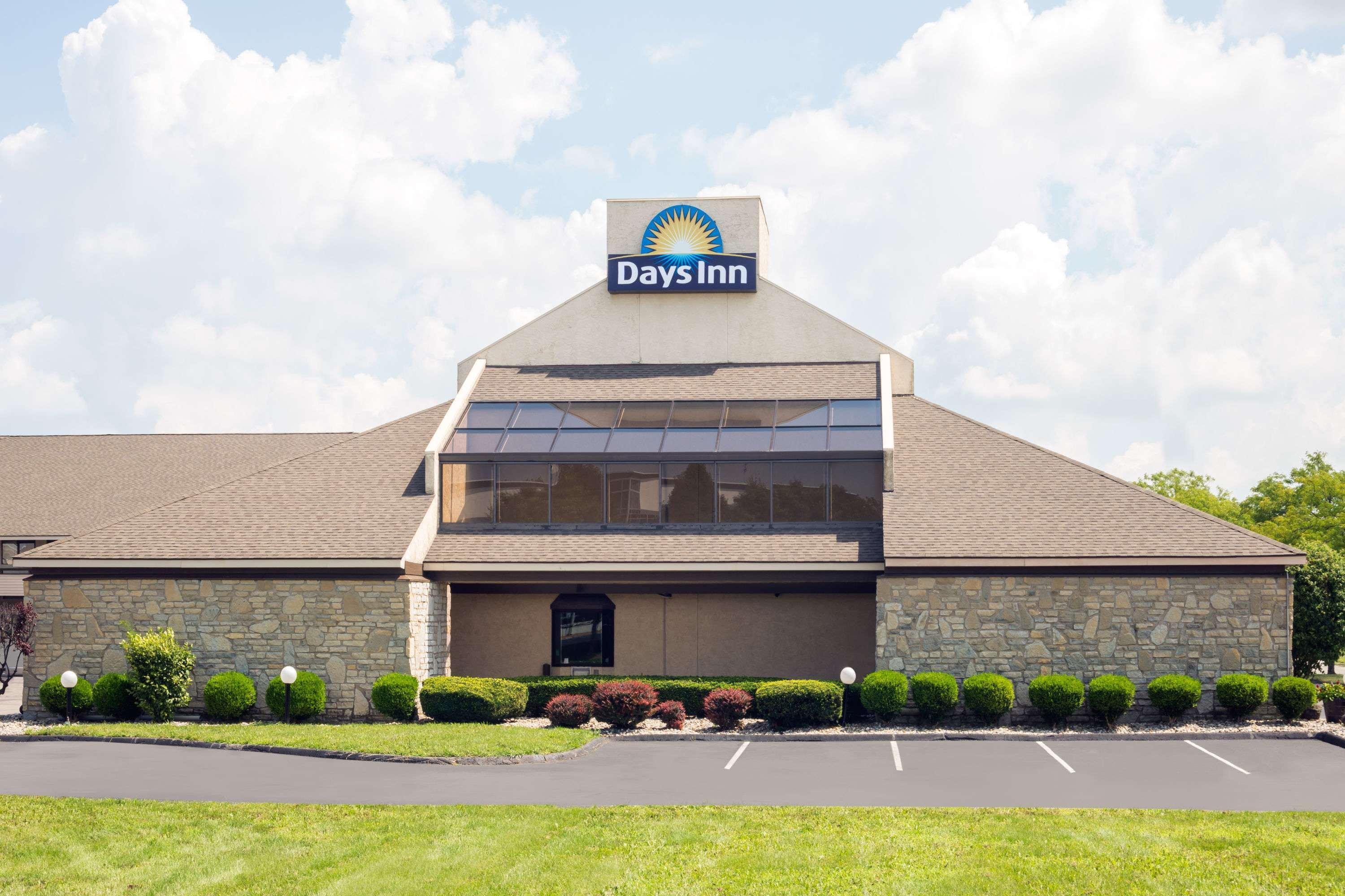 Days Inn By Wyndham Maumee/Toledo Екстериор снимка