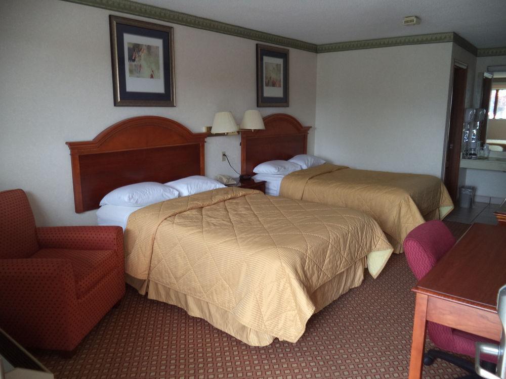 Days Inn By Wyndham Maumee/Toledo Екстериор снимка
